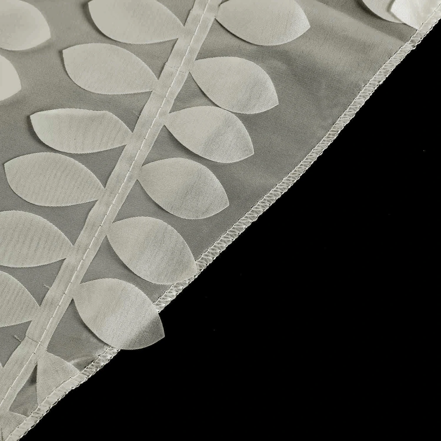 120" Taffeta Round Tablecloth With Leaf Petals Design 6 120" Taffeta Round Tablecloth With Leaf Petals Design - Image 4