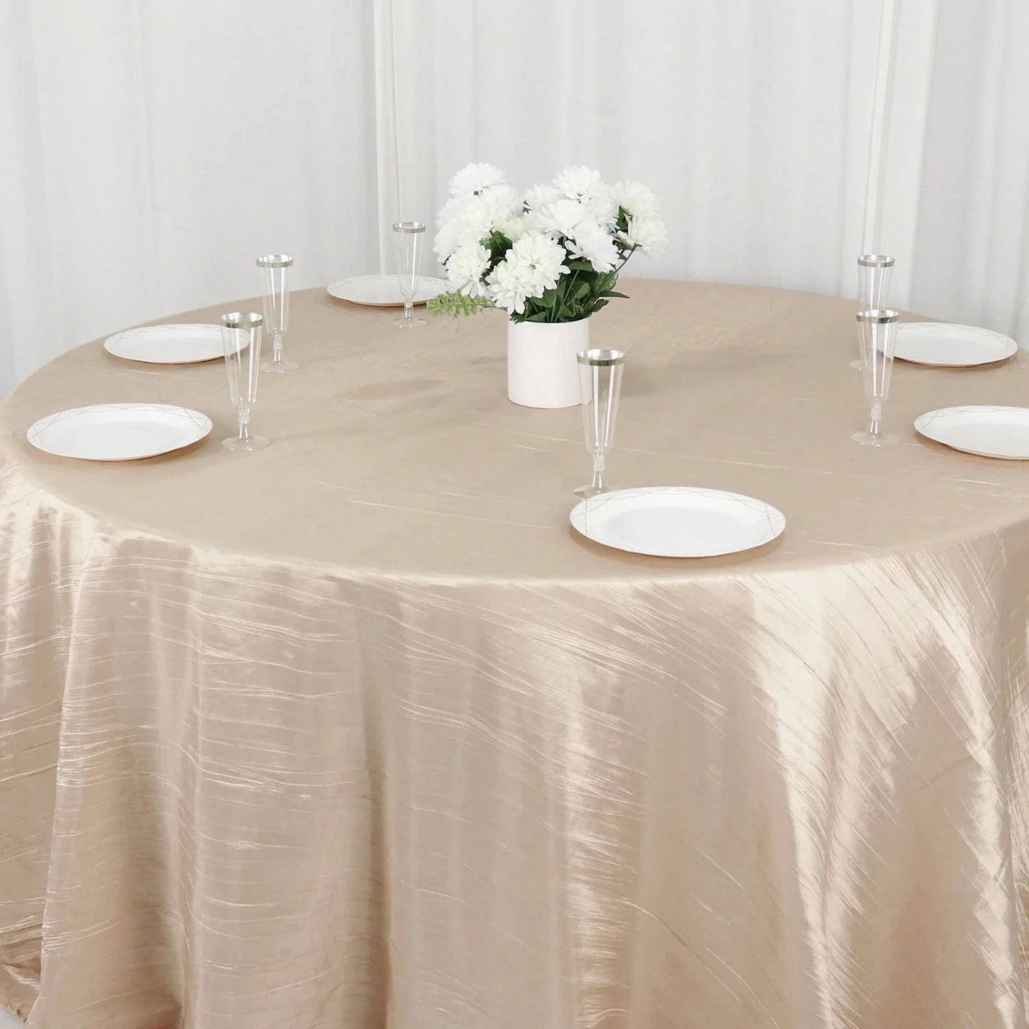 132" Accordion Crinkled Taffeta Round Tablecloth 3 132" Accordion Crinkled Taffeta Round Tablecloth - Image 2