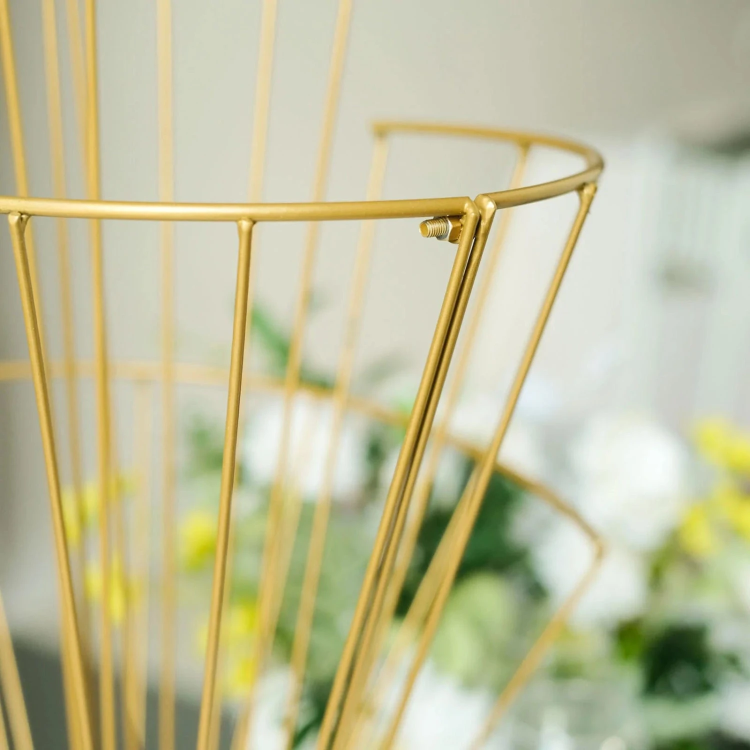 28" Spiral Metal Flower Display Stand Wedding Table Centerpiece - Gold 7 28" Spiral Metal Flower Display Stand Wedding Table Centerpiece - Gold - Image 5