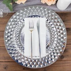 6 Metallic 13" Round Plastic Charger Plates With Diamond Pattern -Optimal Home Decoration 6 metallic 13 sparkling diamond disposable dinner serving plates 30797483704383