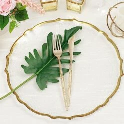 8 Round 13" Glass Charger Plates With Scalloped Rim - Clear And Gold 13 8 Round 13" Glass Charger Plates With Scalloped Rim - Clear And Gold -Optimal Home Decoration 8 pcs 13 glass charger plates with scalloped edges design clear and gold chrg glas0008 gold 29308383592511