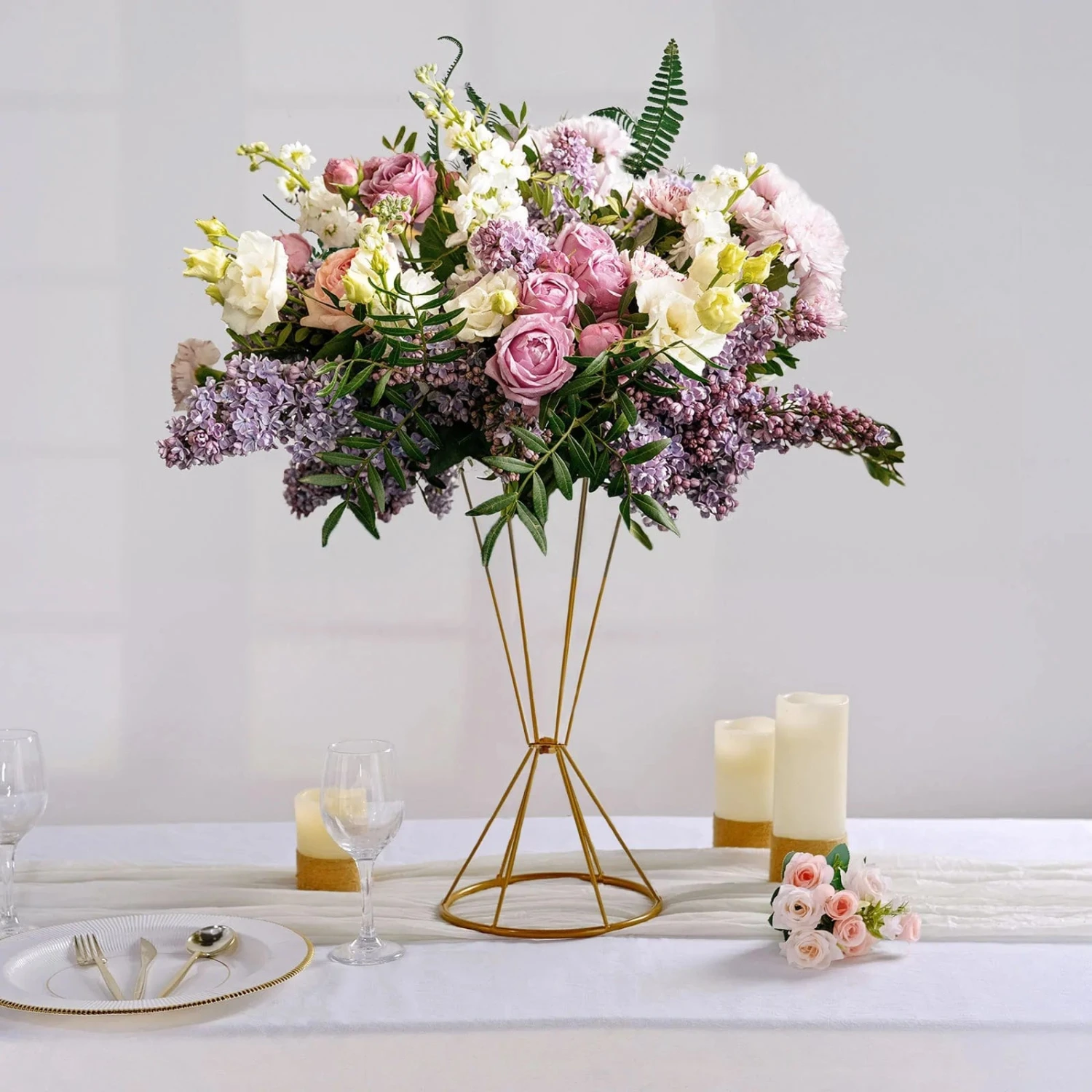 Reversible Geometric Metal Flower Stands Pedestals Centerpieces - Gold 18 Reversible Geometric Metal Flower Stands Pedestals Centerpieces - Gold - Image 16