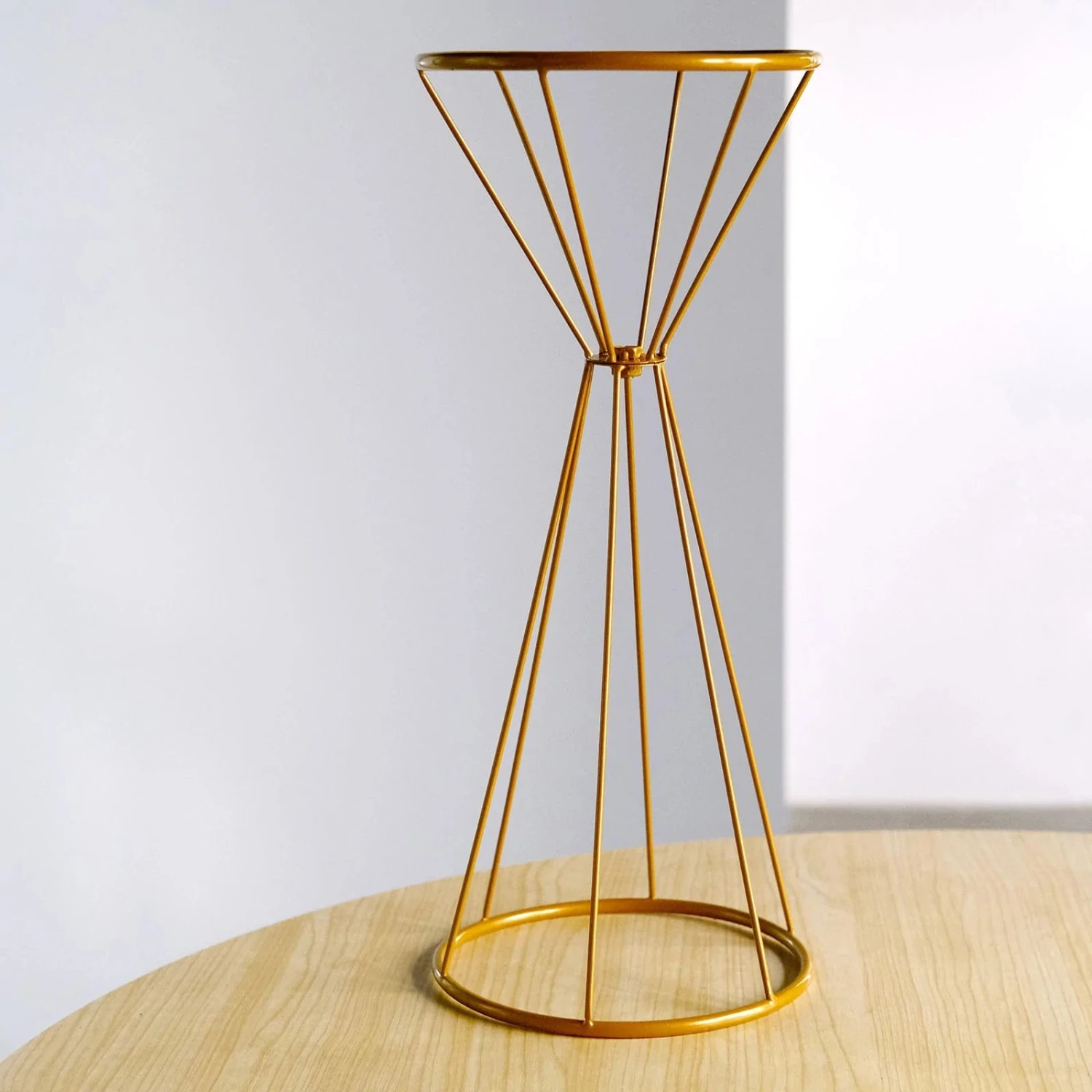 Reversible Geometric Metal Flower Stands Pedestals Centerpieces - Gold 15 Reversible Geometric Metal Flower Stands Pedestals Centerpieces - Gold - Image 13