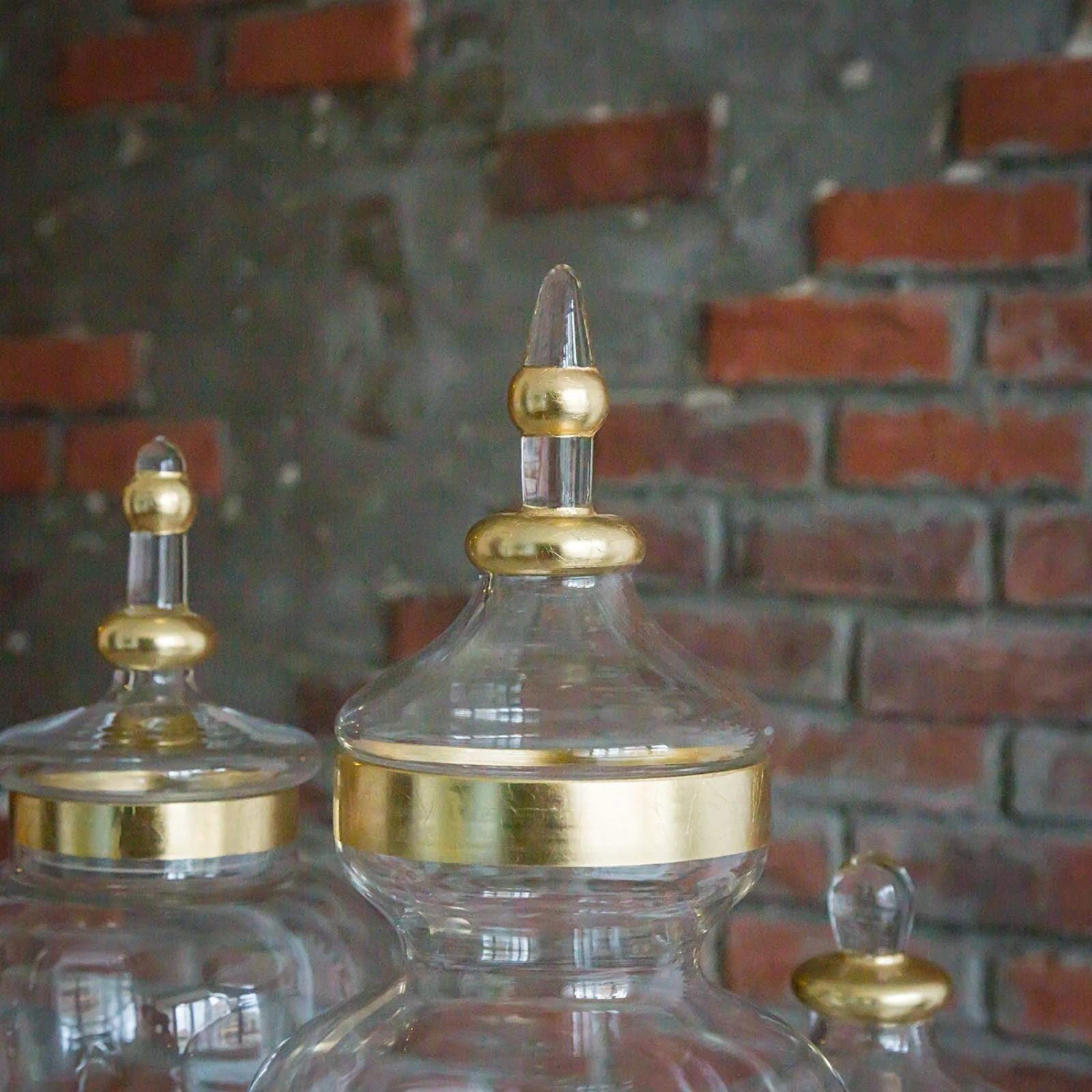 Set Of 3 11" 16" 18" Tall Glass Apothecary Jars Containers With Lids - Clear With Gold Trim 6 Set Of 3 11" 16" 18" Tall Glass Apothecary Jars Containers With Lids - Clear With Gold Trim - Image 4